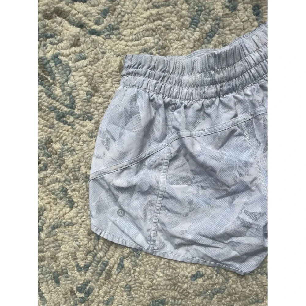Lululemon Womens Tracker Short IV (4-way Stretch 4